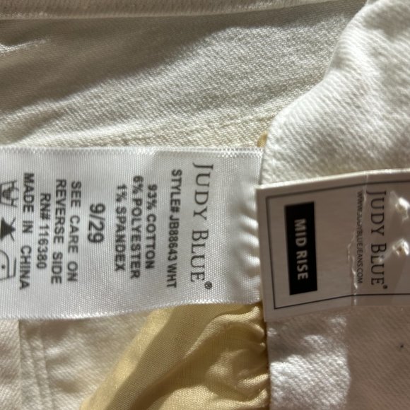 NWT Judy Blue White Boot Cut w/ Side Slits Size 9/29 - Picture 5 of 5